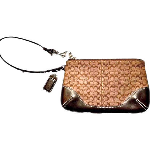 Coach wristlet w/hangtag signature jacquard fabric w/leather trim Pre-owned - Picture 1 of 5